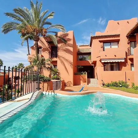 Luxury In Jardines De Don Carlos Apartment