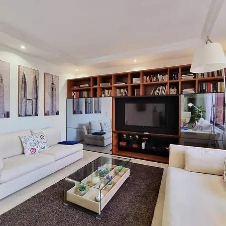 Luxury In Jardines De Don Carlos Marbella